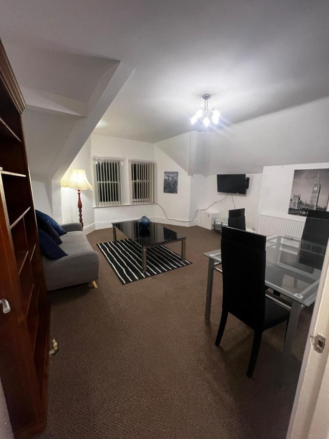 No 5 - Large 1 Bed Near Sefton Park And Lark Lane Lejlighed Liverpool Eksteriør billede